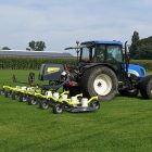 Eco Clipper FM6 on back of the tractor